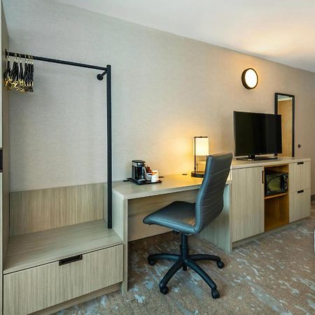 Comfort Inn Laval Buitenkant foto