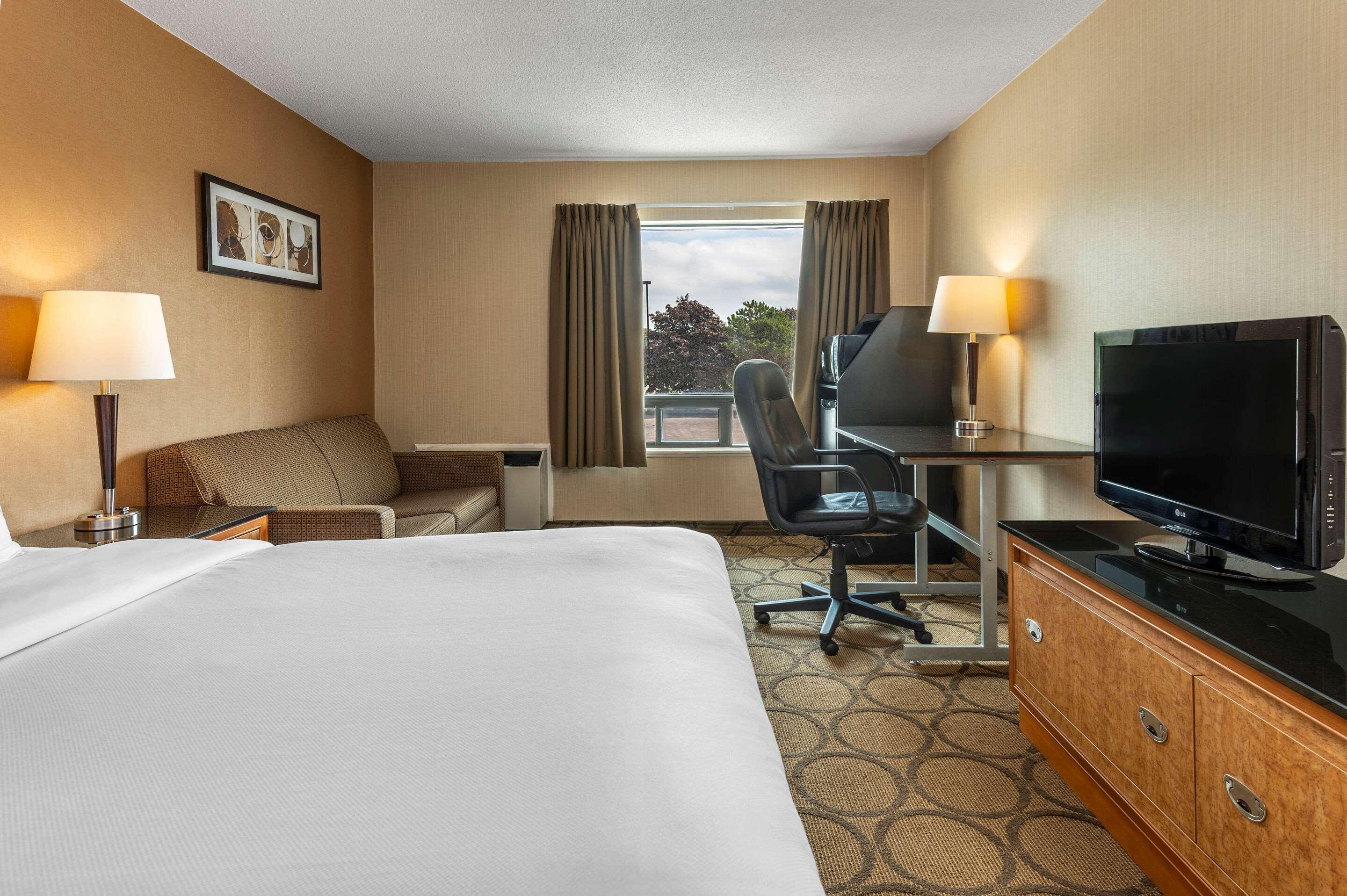 Comfort Inn Laval Buitenkant foto