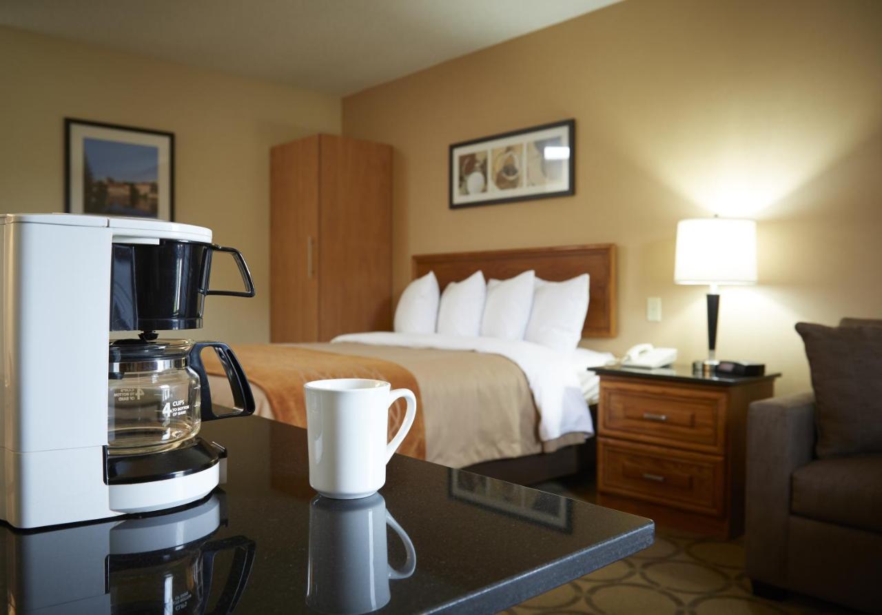 Comfort Inn Laval Buitenkant foto