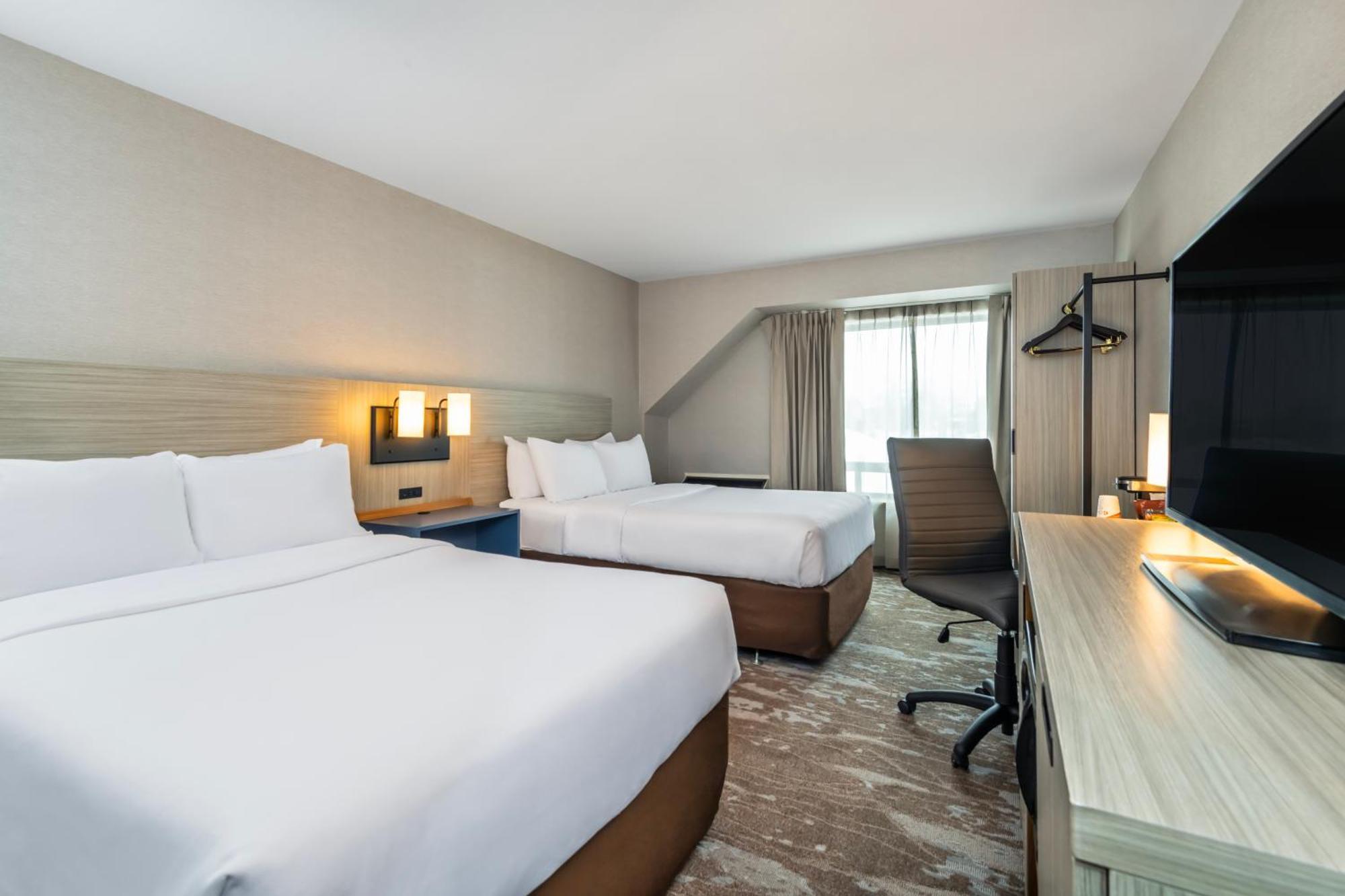 Comfort Inn Laval Buitenkant foto